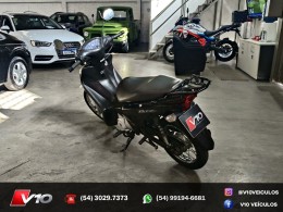 HONDA - BIZ 125 - 2011/2011 - Preta - R$ 7.900,00