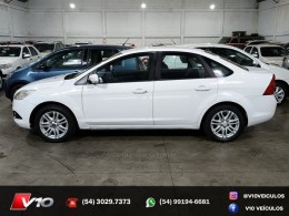 FORD - FOCUS - 2011/2012 - Branca - R$ 34.900,00