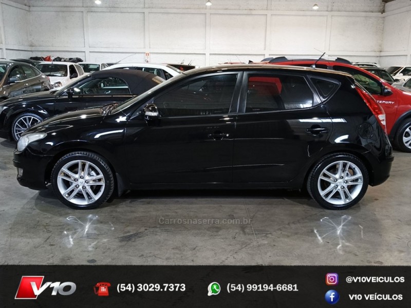 HYUNDAI - I30 - 2010/2011 - Preta - R$ 42.900,00