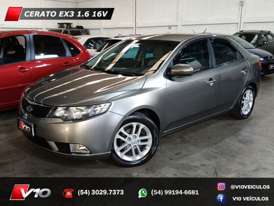 KIA MOTORS - CERATO - 2011/2012 - Cinza - R$ 46.900,00