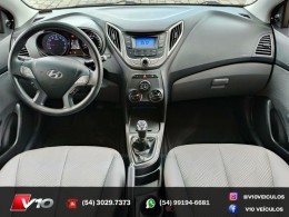 HYUNDAI - HB20S - 2014/2015 - Preta - R$ 51.900,00