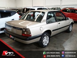 CHEVROLET - MONZA - 1994/1995 - Bege - R$ 15.900,00