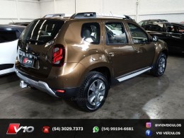 RENAULT - DUSTER - 2015/2016 - Marrom - R$ 67.900,00