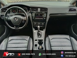 VOLKSWAGEN - GOLF - 2013/2014 - Preta - R$ 82.900,00