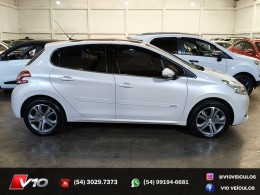 PEUGEOT - 208 - 2015/2016 - Branca - R$ 52.900,00