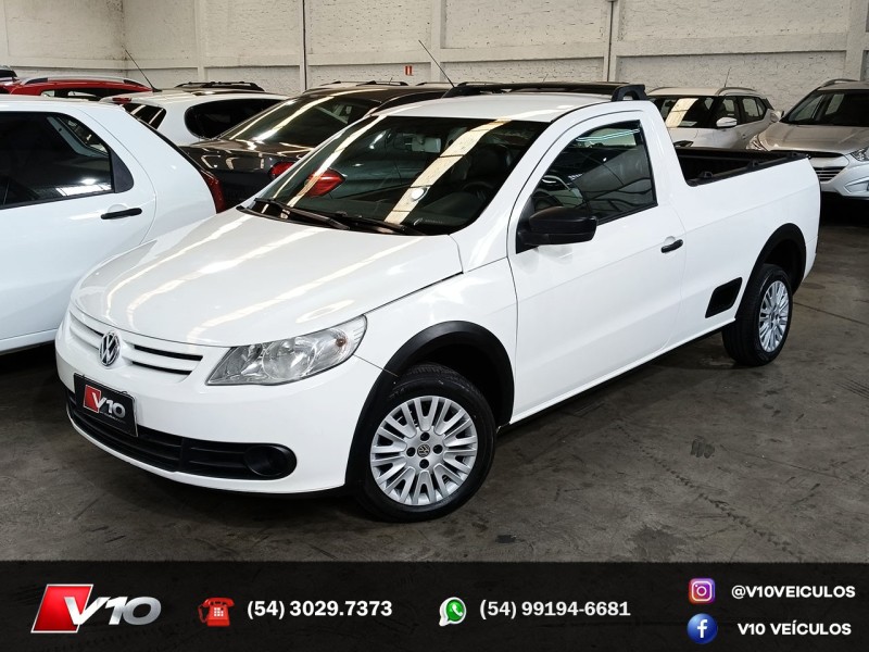 VOLKSWAGEN - SAVEIRO - 2012/2013 - Branca - R$ 37.900,00