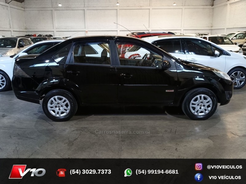 FORD - FIESTA - 2010/2011 - Preta - R$ 29.900,00