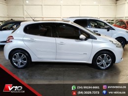 PEUGEOT - 208 - 2015/2016 - Branca - R$ 54.900,00