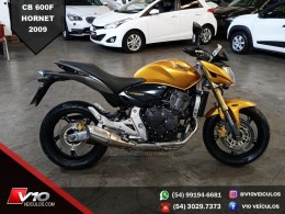 HONDA - CB 600F - 2008/2009 - Dourada - R$ 33.900,00