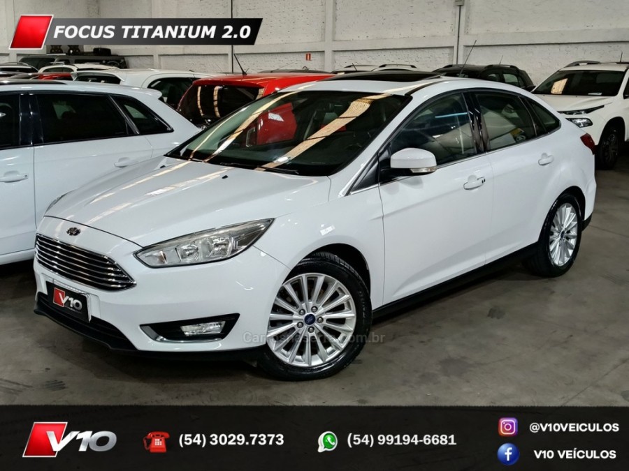 FORD - FOCUS - 2016/2017 - Branca - R$ 66.900,00