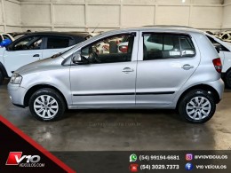 VOLKSWAGEN - FOX - 2006/2007 - Prata - R$ 24.900,00