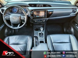 TOYOTA - HILUX - 2017/2017 - Branca - R$ 186.900,00