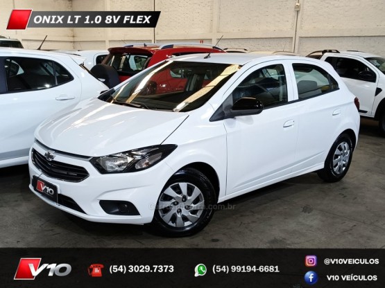 CHEVROLET - ONIX - 2017/2017 - Branca - R$ 47.900,00