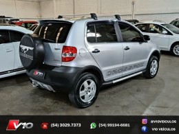 VOLKSWAGEN - CROSSFOX - 2005/2005 - Prata - R$ 29.900,00