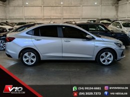 CHEVROLET - ONIX - 2022/2023 - Prata - R$ 83.900,00