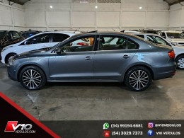 VOLKSWAGEN - JETTA - 2014/2014 - Cinza - R$ 73.900,00