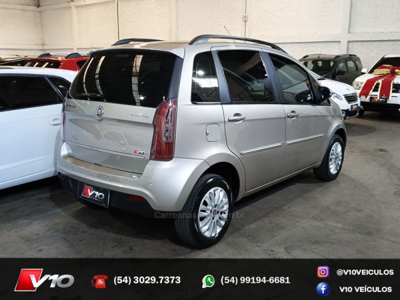 FIAT - IDEA - 2011/2012 - Bege - R$ 35.900,00