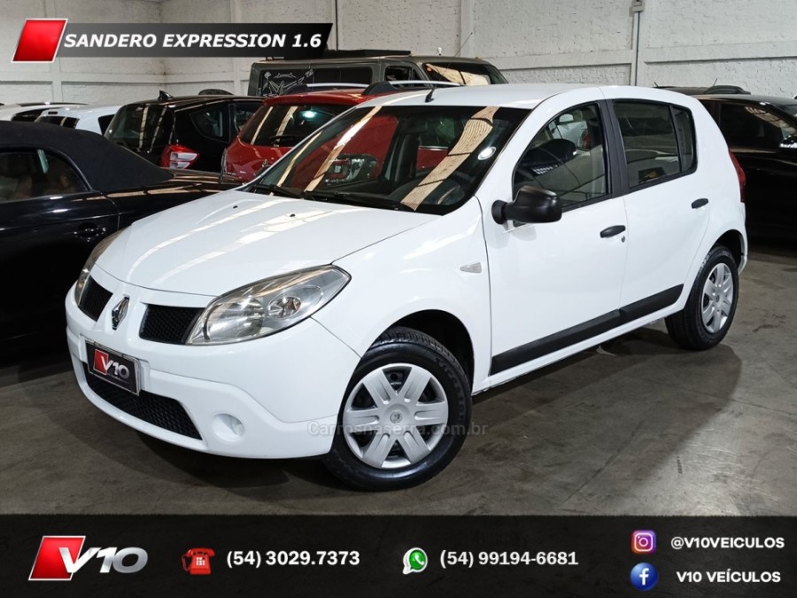 RENAULT - SANDERO - 2009/2010 - Branca - R$ 29.900,00