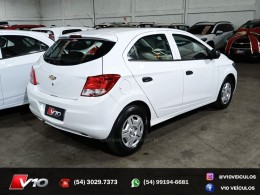 CHEVROLET - ONIX - 2017/2018 - Branca - R$ 47.900,00