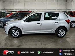 RENAULT - SANDERO - 2020/2021 - Prata - R$ 46.900,00
