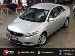 KIA MOTORS - CERATO - 2010/2011 - Prata - R$ 41.900,00