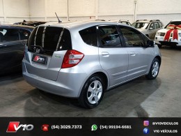 HONDA - FIT - 2010/2011 - Prata - R$ 48.900,00