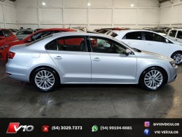 VOLKSWAGEN - JETTA - 2012/2012 - Prata - R$ 64.900,00