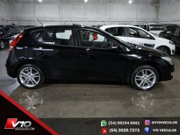 HYUNDAI - I30 - 2010/2011 - Preta - R$ 47.900,00