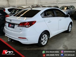 HYUNDAI - HB20S - 2015/2016 - Branca - R$ 53.900,00