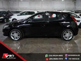 HYUNDAI - I30 - 2010/2011 - Preta - R$ 47.900,00