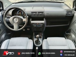 VOLKSWAGEN - CROSSFOX - 2005/2005 - Prata - R$ 29.900,00