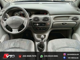 RENAULT - SCÉNIC - 2002/2002 - Prata - R$ 6.900,00