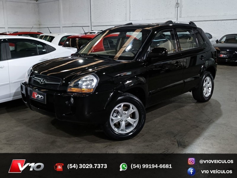 HYUNDAI - TUCSON - 2009/2010 - Preta - R$ 42.900,00