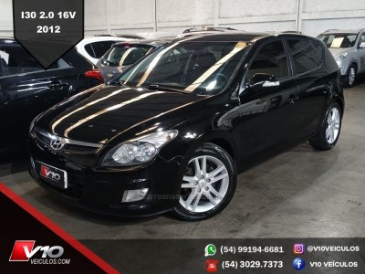 HYUNDAI - I30 - 2011/2012 - Preta - R$ 41.900,00