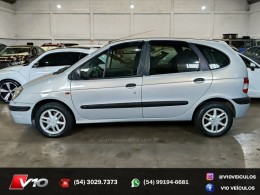 RENAULT - SCÉNIC - 2002/2002 - Prata - R$ 6.900,00