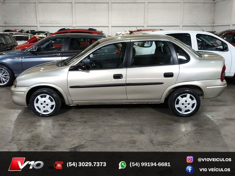 CHEVROLET - CLASSIC - 2009/2010 - Bege - R$ 21.900,00