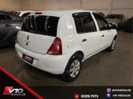 RENAULT - CLIO - 2012/2013 - Branca - R$ 25.900,00