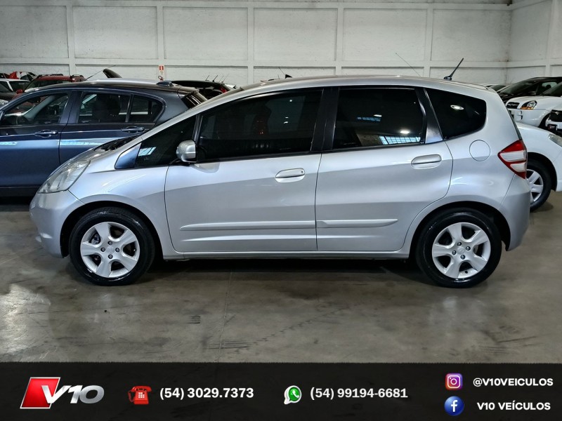 HONDA - FIT - 2010/2011 - Prata - R$ 48.900,00