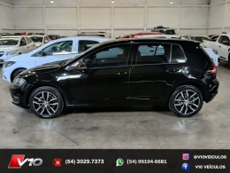 VOLKSWAGEN - GOLF - 2013/2014 - Preta - R$ 82.900,00