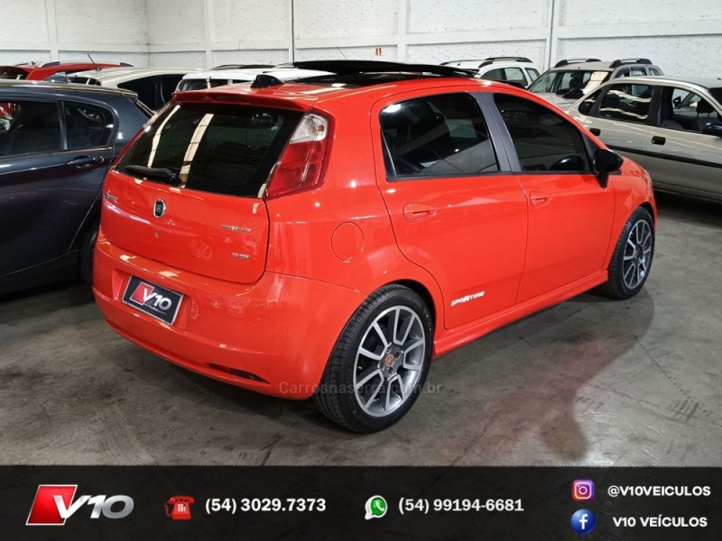 FIAT - PUNTO - 2011/2011 - Vermelha - R$ 47.900,00