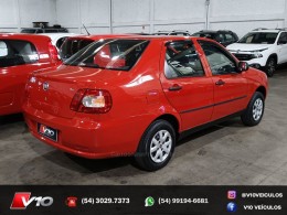 FIAT - SIENA - 2010/2011 - Vermelha - R$ 22.900,00
