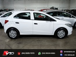 CHEVROLET - ONIX - 2017/2018 - Branca - R$ 47.900,00