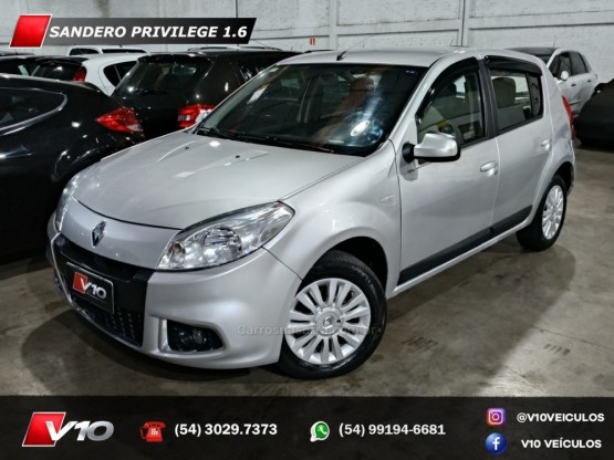 RENAULT - SANDERO - 2013/2013 - Prata - R$ 34.900,00