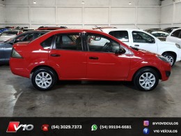 FORD - FIESTA - 2010/2011 - Vermelha - R$ 28.900,00