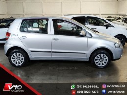 VOLKSWAGEN - FOX - 2006/2007 - Prata - R$ 24.900,00