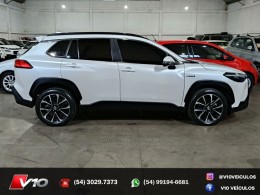 TOYOTA - COROLLA - 2022/2023 - Branca - R$ 157.900,00