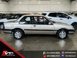 CHEVROLET - MONZA - 1994/1995 - Bege - R$ 15.900,00