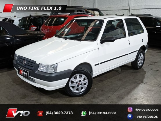 FIAT - UNO - 2012/2013 - Branca - R$ 19.900,00