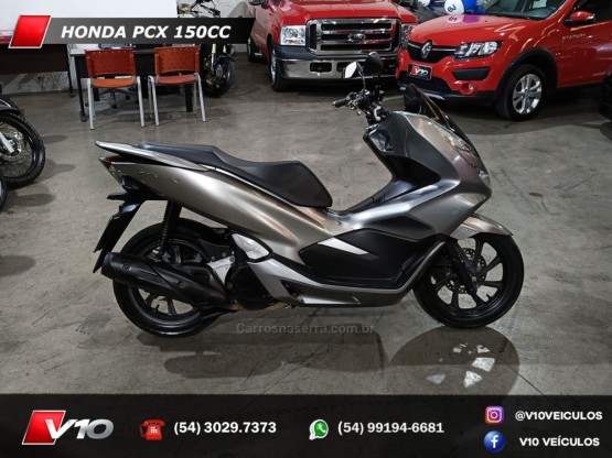 HONDA - PCX - 2019/2019 - Prata - R$ 15.900,00