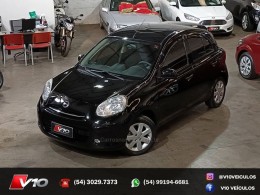 NISSAN - MARCH - 2012/2013 - Preta - R$ 34.900,00